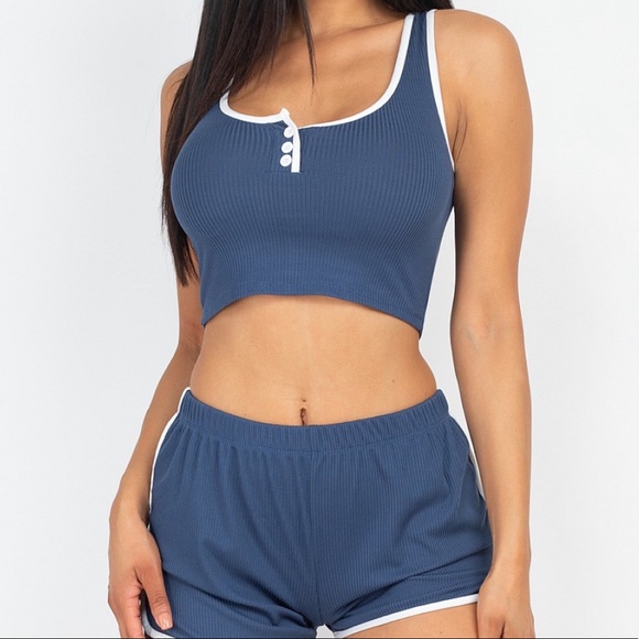 Ribbed Button Set - Picture 3 of 5